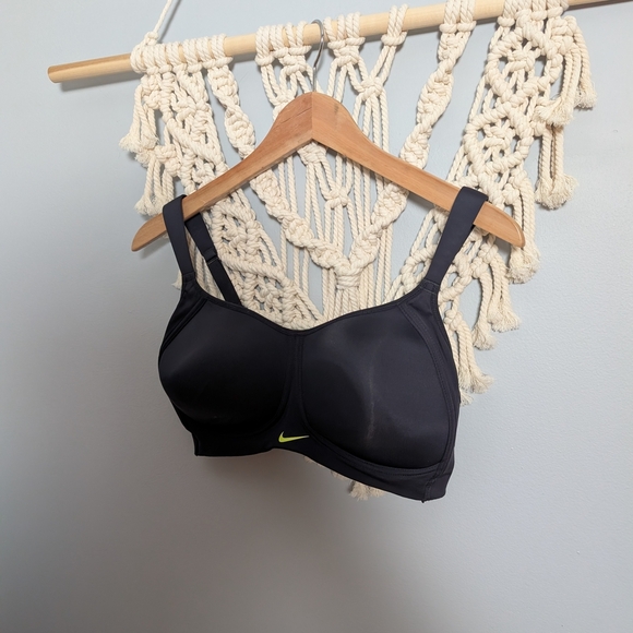 Nike Black Pushup Sports Bra 36DD Adjustable Running Gym Fitness - Picture 2 of 4